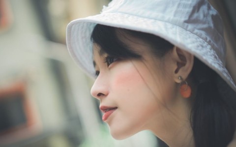 吃黑芝麻一段时间脸部变化