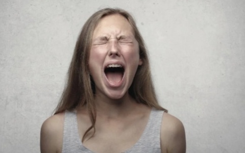 使人悲伤的三大激素：皮质醇 肾上腺...