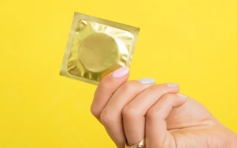 套套001和003哪个更薄