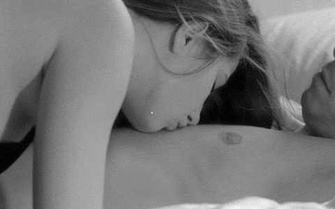 女上男下究竟有多刺激？！