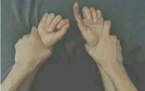 15个花式打扑克动作，看完涨姿势！